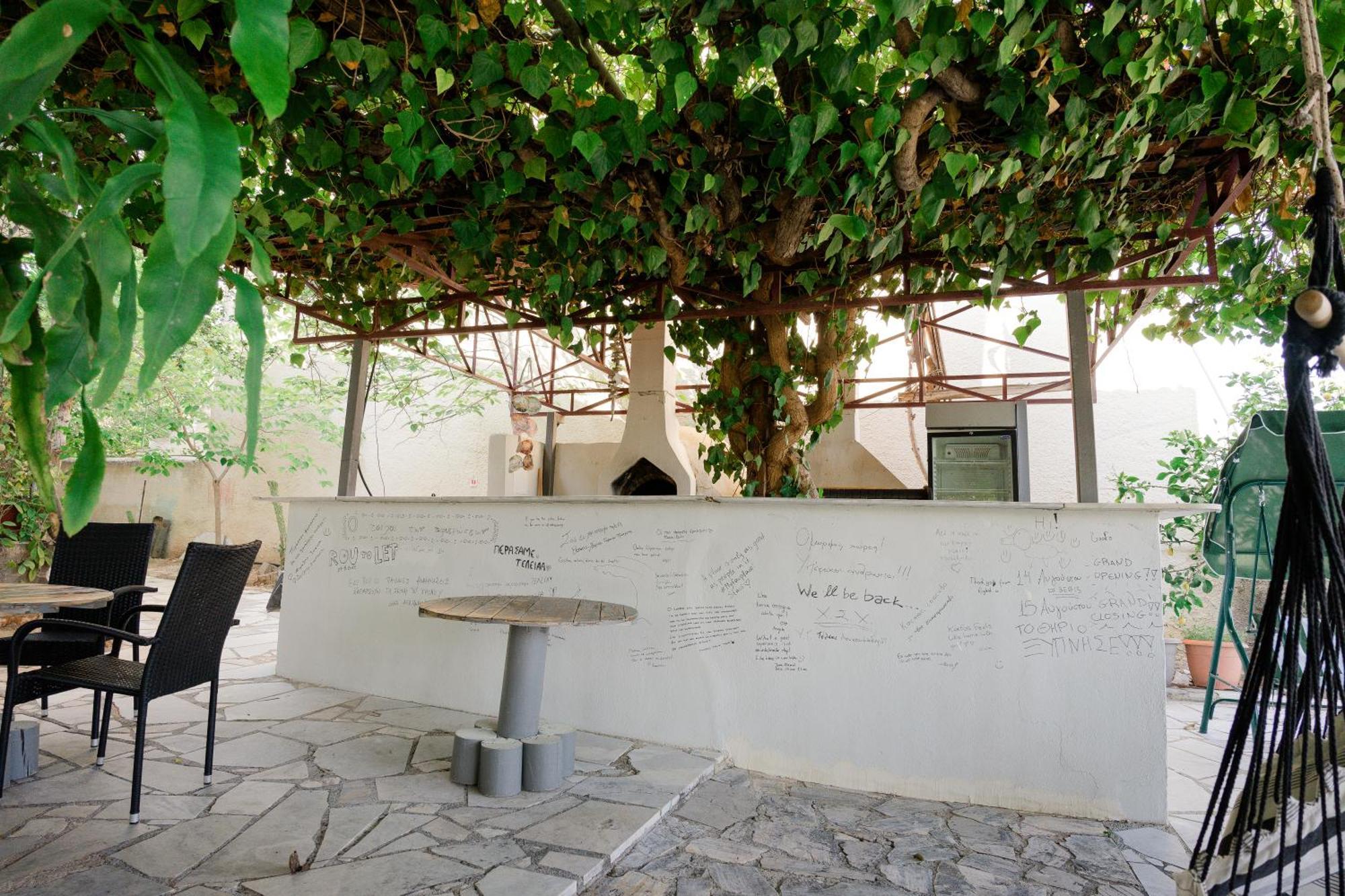 Hotel Korfos - Ξενοδοχείο Κόρφος Renovated Exterior photo